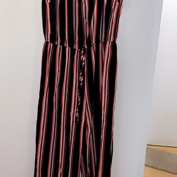 Clothes - Picture 2 of 2